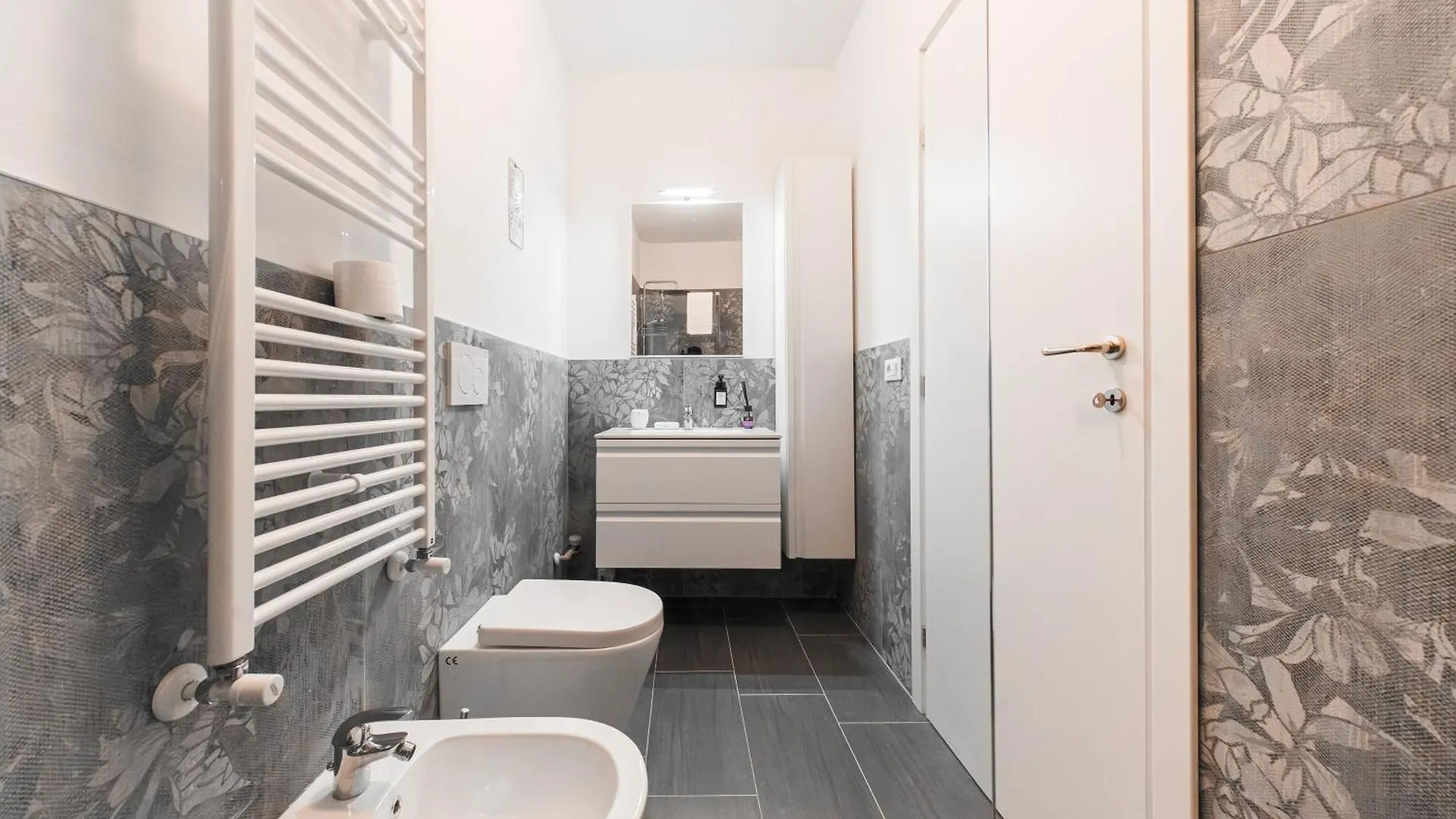 Diamond Suite Private Garden Bologna Center - Station